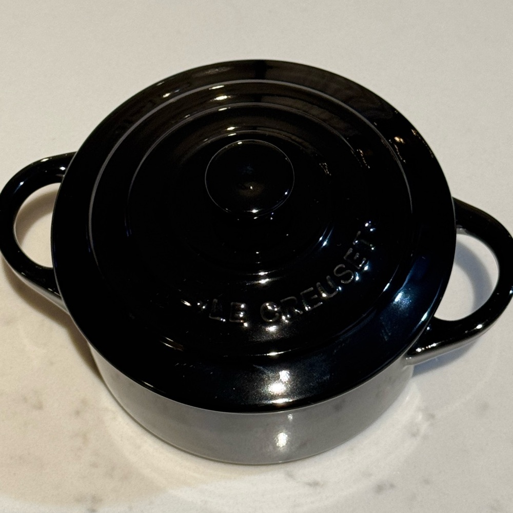 2 mini cocotte Le Creuset, black